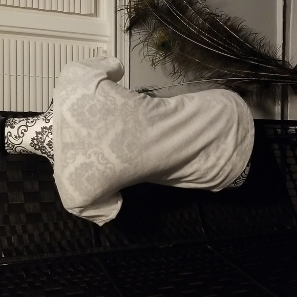 Cute Pink by Victoria Secret T-shirt - Picture 4 of 5